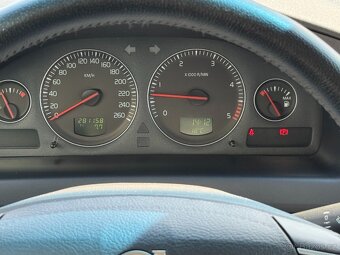 Volvo S60 2.4D D5 120kW - 18