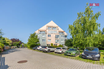 Prodej bytu 2+kk, 37 m², Praha, ul. Pod Nouzovem - 18