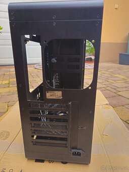 PC skříň Jonsbo UMX4 Black Window, hlíníková, RGB podsvícení - 18