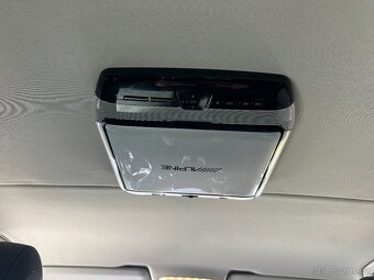 Mercedes Benz V 250d 4Matic Avantgarde XL - 18