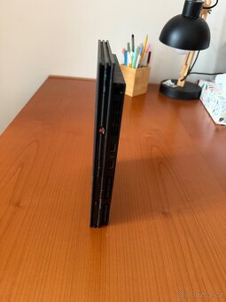 PS2- fat a slim - 18