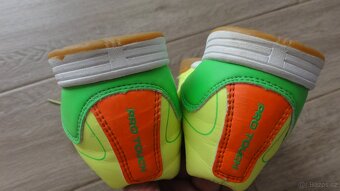 Botasky vel. 34, 33 a sálovky vel 33 - 18