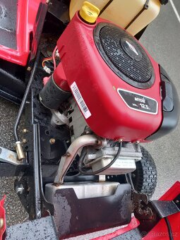 Prodám zahradní traktor MTD Racing - 18