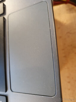 Prodám použitý notebook Acer Aspire V5-171 Intel Core i3 6GB - 18