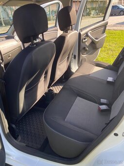 Dacia Duster 1.6 16V SCe 84kW 1. majitel 48 800 km - 18