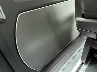 VOLKSWAGEN MULTIVAN T5 GP 2,0 TDI / 103 kW / man. - 18