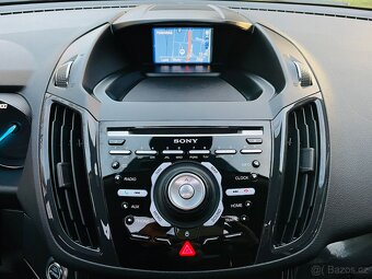 Ford Kuga 2.0TDCi 4x4 AUT 120KW VÝHŘEV KAMERA LED SERVISKA - 18