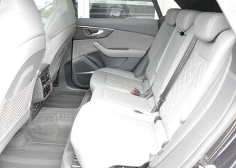 Audi Q8 50TDI Q S-LINE TOP VÝBAVA ČR - 18