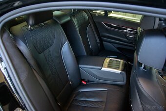 BMW Rad 7 730d mHEV xDrive A/T - 18