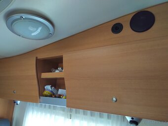 obytný automobil - 18