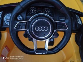 Dětské elektrické autíčko Audi - 18