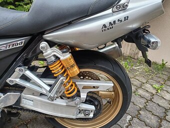 Yamaha xjr 1300 - 18
