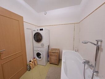 Prodej bytu 4+kk s terasou 99 m² - 18