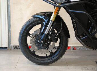 CFMOTO 650 MT Premium - VÝPRODEJ,1.maj,serviska,stroj od nás - 18