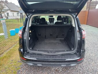 Krásný Ford S-Max 2.0 Tdci rok 2016 - 18