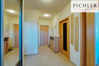 Prodej bytu 3+kk 76,2 m² s balkonem , vlastní parkovací stán - 18