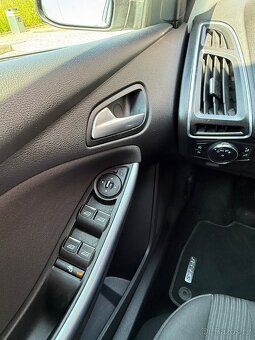 FORD FOCUS ST-LINE  1.6 16V  110 KW  KAMERA NAVI - 18