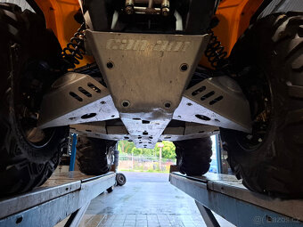 CAN-AM 570L Max - 6800km - 2016 - podvozek FOX - po servisu - 18
