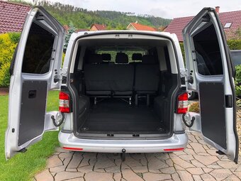 VW Caravelle T5 Comfortline, barva Silber Multivan - 18