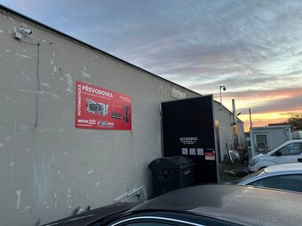 Přenechám pronájem autoservisu 600m2 - 18