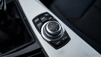 BMW Rad 3 318d e90 - 18