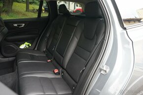 Volvo V60, CC B4 (145kW) diesel Kůže 360 H/K NezTop - 18