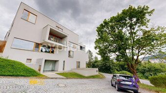 Pronájem bytu 2+kk s lodžií a garážovým stáním, 70 m2 - ul.  - 18