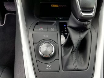 Toyota Rav4, Executive 2.5 Hybrid 4WD - 18
