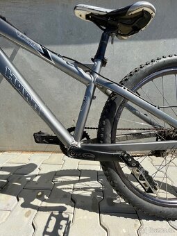 Dirt kolo Haro 26 - 18