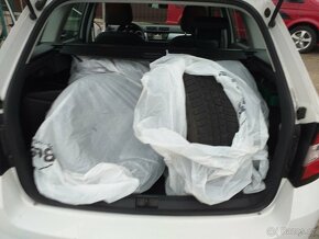 ŠKODA FABIA COM.1,4 TDi 66KW,,KLIMA,ESP,ČR,SERVISKA - 18
