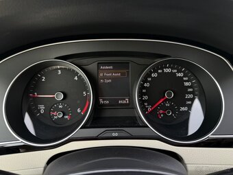 Volkswagen Passat, 2,0 TDI 110kW, ČR, 1.Maj., NAVI - 18