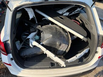 Hyundai I30 combi 1.5i automat2025 5000km - 18