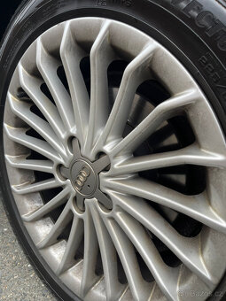 AUDI A4 1.8i 150TKM MANUÁL VELMI PĚKNÉ - 18