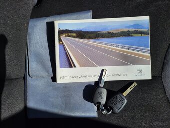 PEUGEOT 107 1.0 VTi 50kW - 1.majitel - koupeno v ČR - 18