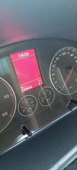 VW Touran 2.0TDI BKD,7míst,2004 - 18