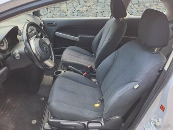 Mazda 2 - 18