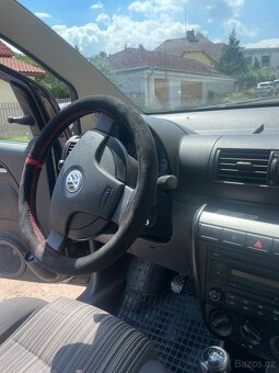 VW  Fox 1.2i, 40KW, Rok 2008. Najeto 160 tis km. Nová STK - 18