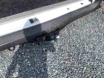 FORD TRANSIT 2,2 TDCi 74 kW 280 SWB KOMBI 6MÍST - 18