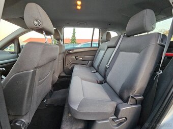 OPEL ZAFIRA 2012 1.6 85kW FAMILY 7 MÍST,VÝHŘEVY,SENZORY,TEMP - 18