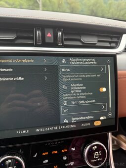 Jaguar XF Sportbrake 2,0 diesel R design - 18