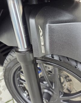 HONDA SH 125i Sport, start-stop, ABS
 - 18