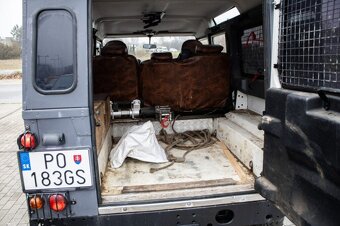 Land Rover Defender 110 SW, 90kW, (2007) - 18