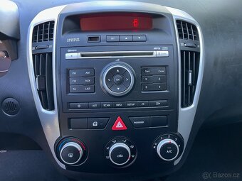 KIA Ceed 11/2010 facelift 1.4 16V CVVT 66kW - 18
