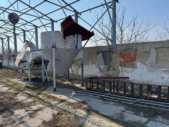 Silá čističky vlečky a iné náradie traktory - 18