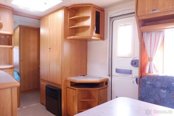 HOBBY €XCELLENT EASY 540 UFE R.V. 2005 MOVER - 18