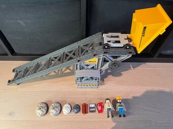 Playmobil 4038 a 4041 kolový nakladač a těžební dopravník - 18