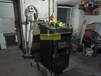 Prodej velkého rodinného domu (2byty: 3kk a 2+1) Mikulovice - 18