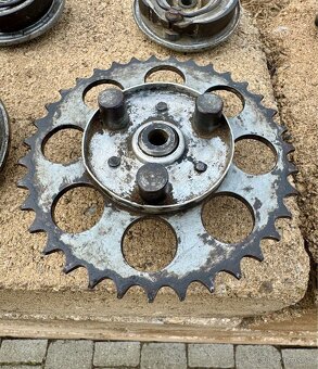 Jawa Jawetta, Stadion - díly - 18