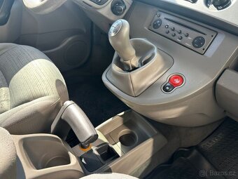 Renault Kangoo 1.6 benzín - 18