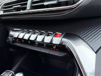 Peugeot 3008 ACTIVE PACK, 130k, Automat, Záruka - 18